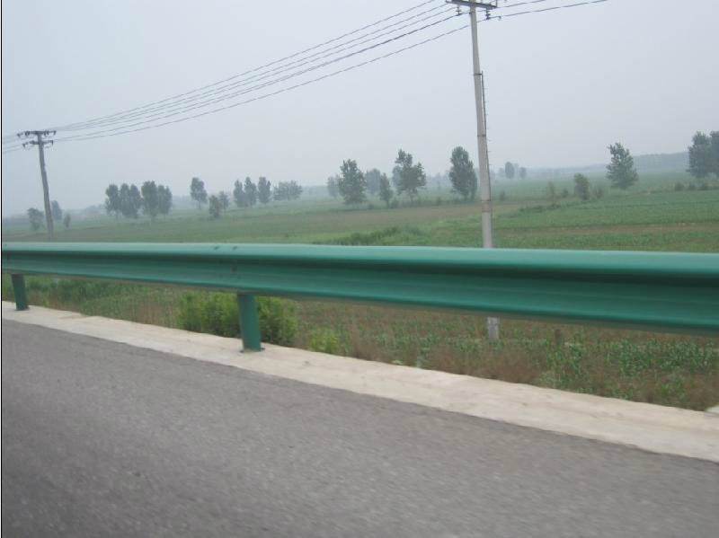 道路护栏有哪些优势？？？？？？？