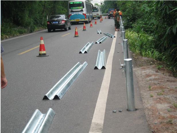 波形梁护栏标准规范是怎样的？？？？？