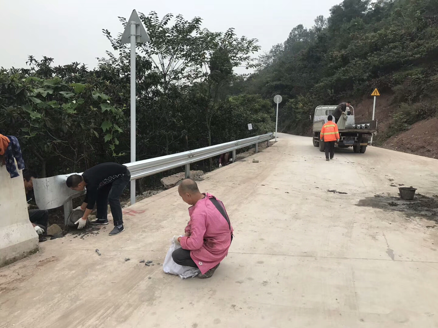 波形护栏怎么验收？？？？？？？？